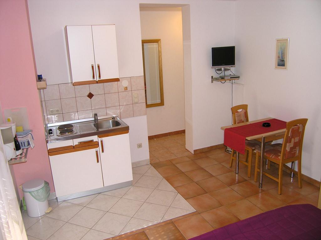 Apartments Kristina 크르크 외부 사진